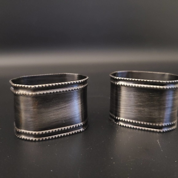 Set of 6 Olivia's Heartland Antique Pewter Oval Napkin Rings - Picture 1 of 4